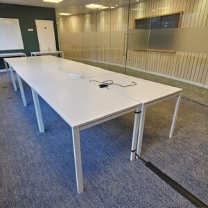 40 - UNIVERSITY COLLEGE SCHOOL - TABLE - DESKS - ALL WHITE -  1250 X 730mm   VGC